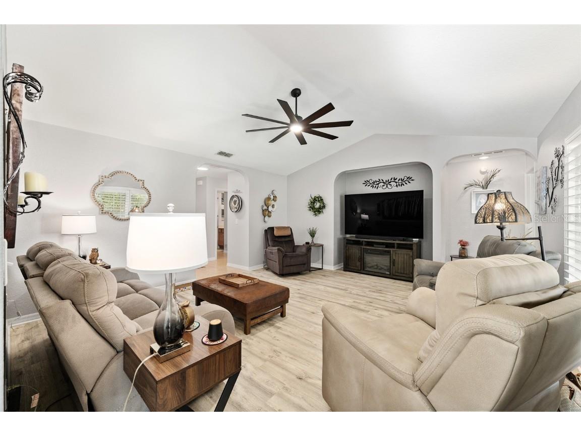 10882 SE 170th Lane Road Summerfield FL 34491 OM710659 image9