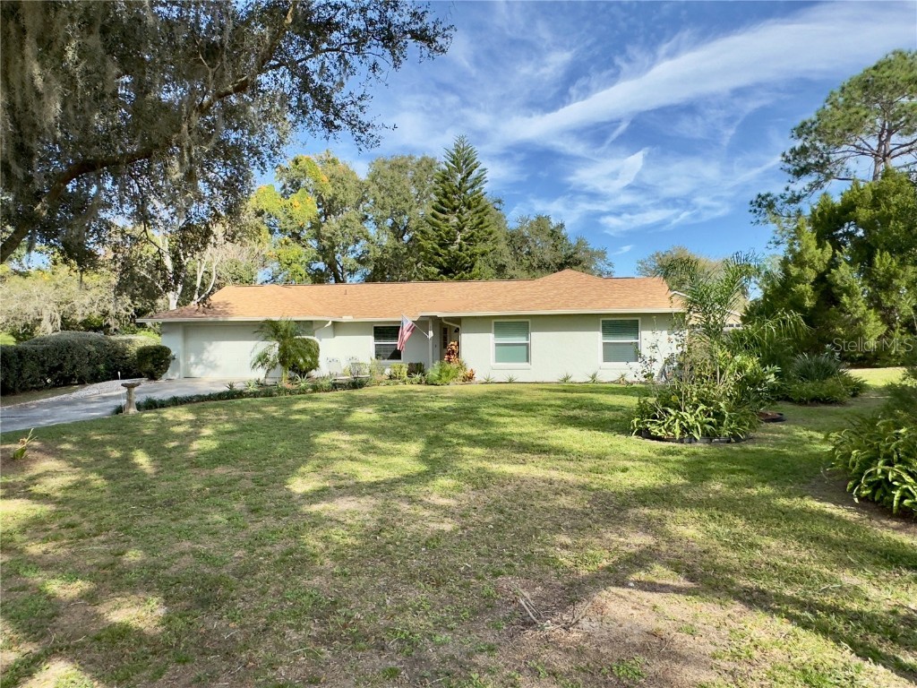 10885 Beverly Court Clermont FL 34711 - MULTIPLE LAKE COUNTY LAKES O6172040 image1