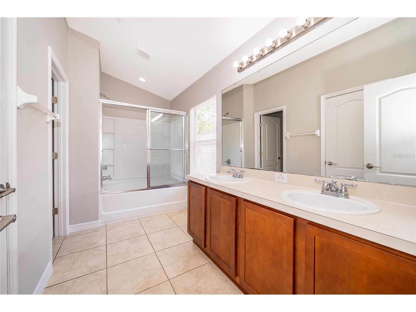 10888 Eclipse Lily Way #62A Orlando FL 32832 O6393974 image14