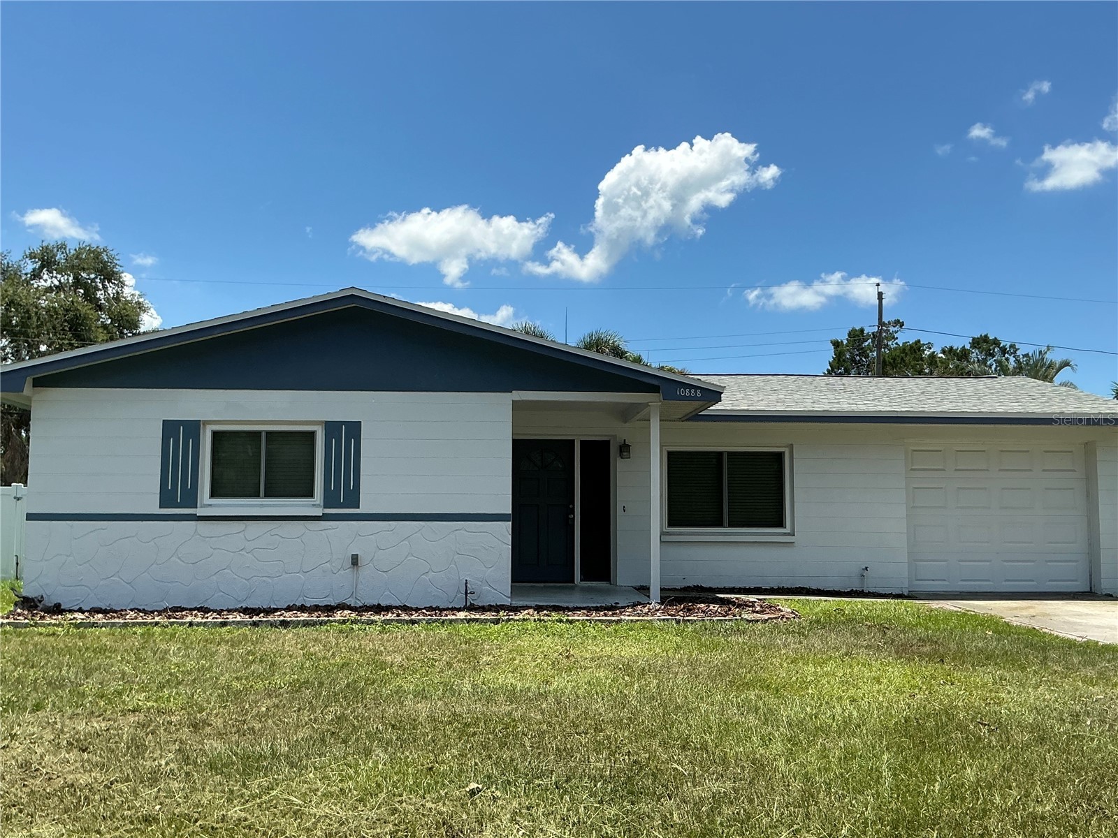 10888 Temple Avenue Seminole FL 33772 TB8515277 image1