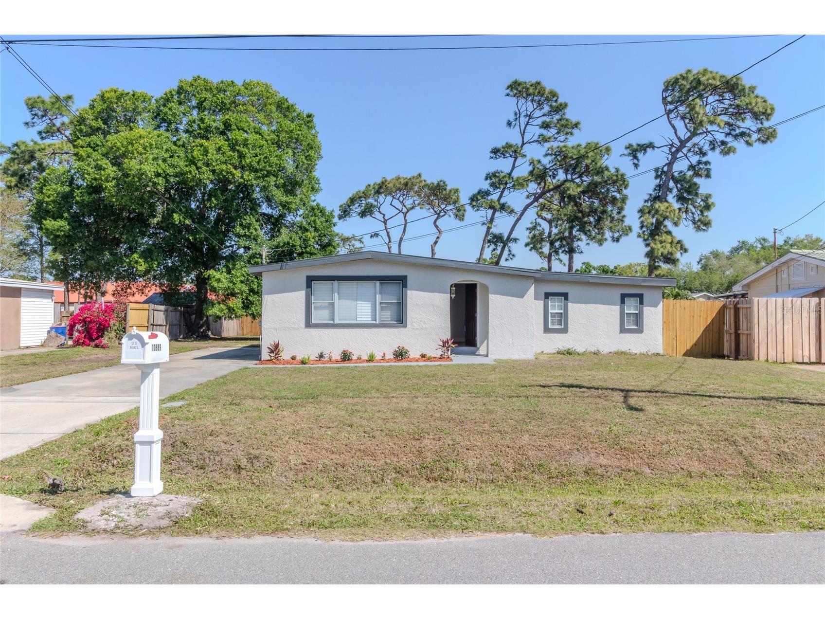 10889 124th Avenue Largo FL 33778 TB8492307 image1