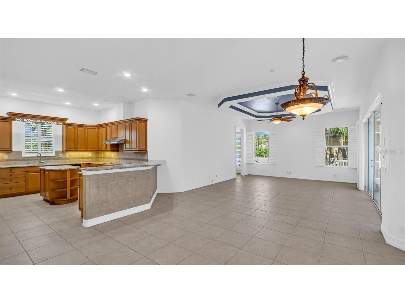 1089 Cordova Boulevard NE Saint Petersburg FL 33704 TB8448784 image10