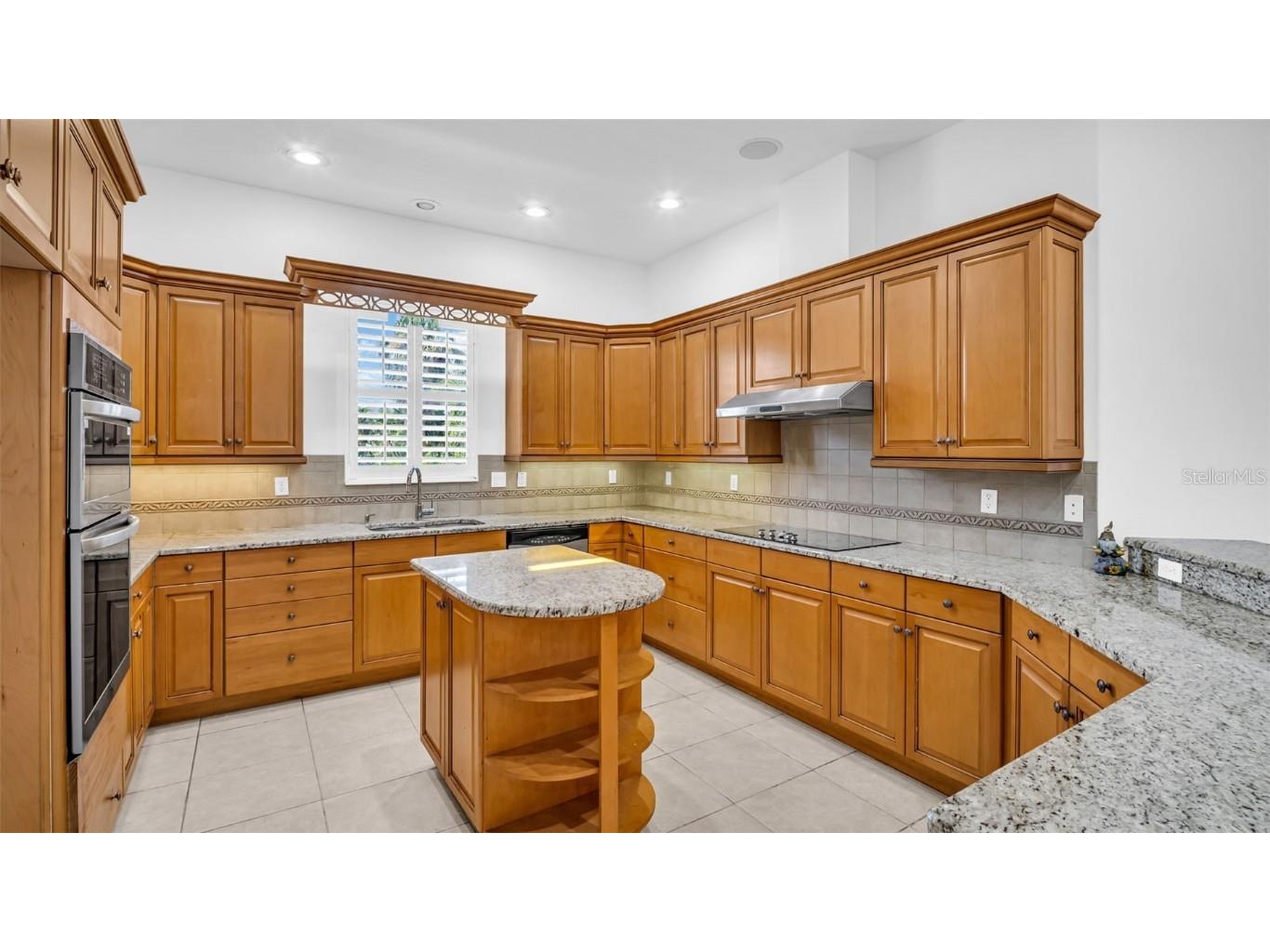 1089 Cordova Boulevard NE Saint Petersburg FL 33704 TB8448784 image15