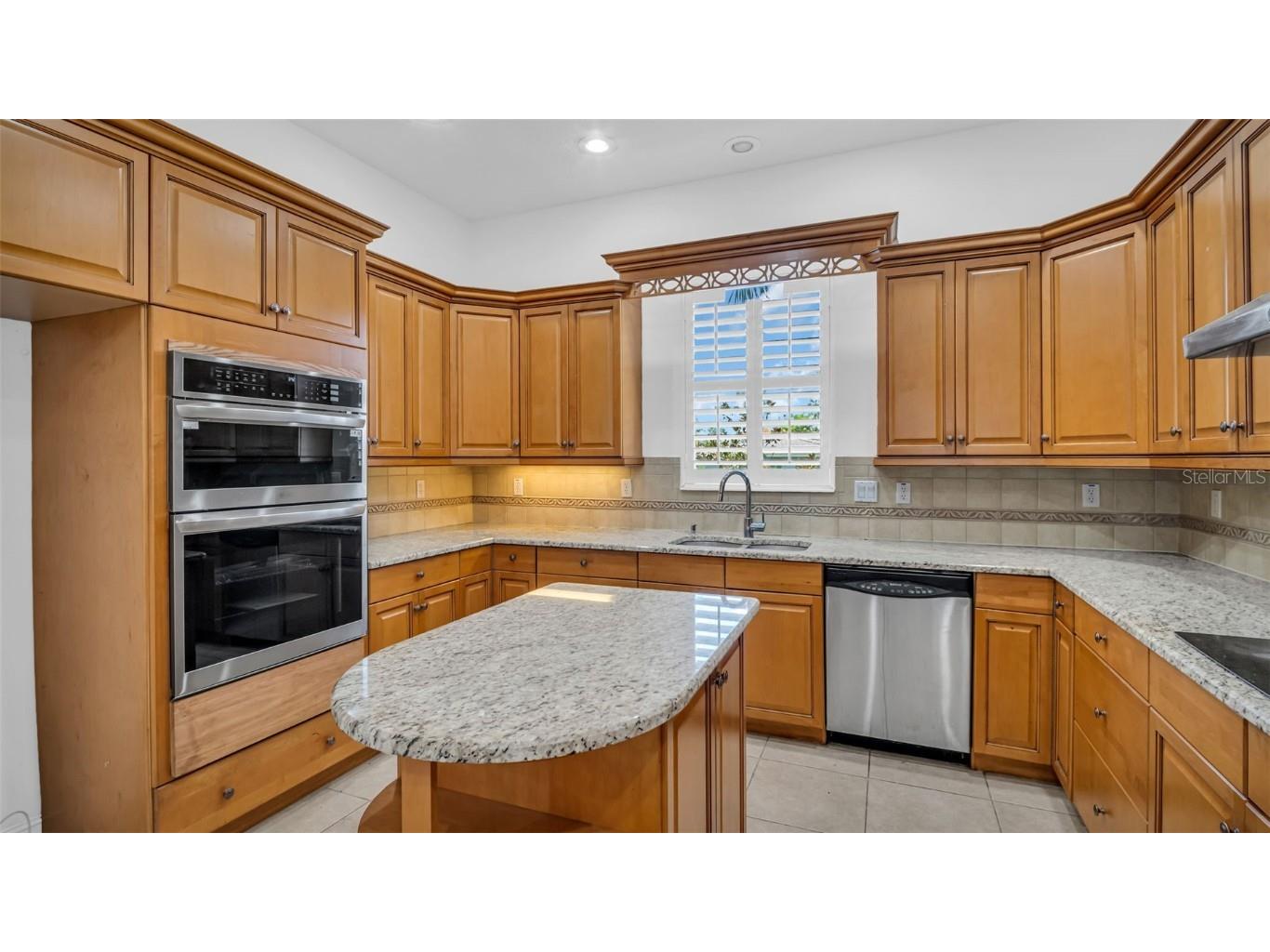 1089 Cordova Boulevard NE Saint Petersburg FL 33704 TB8448784 image16