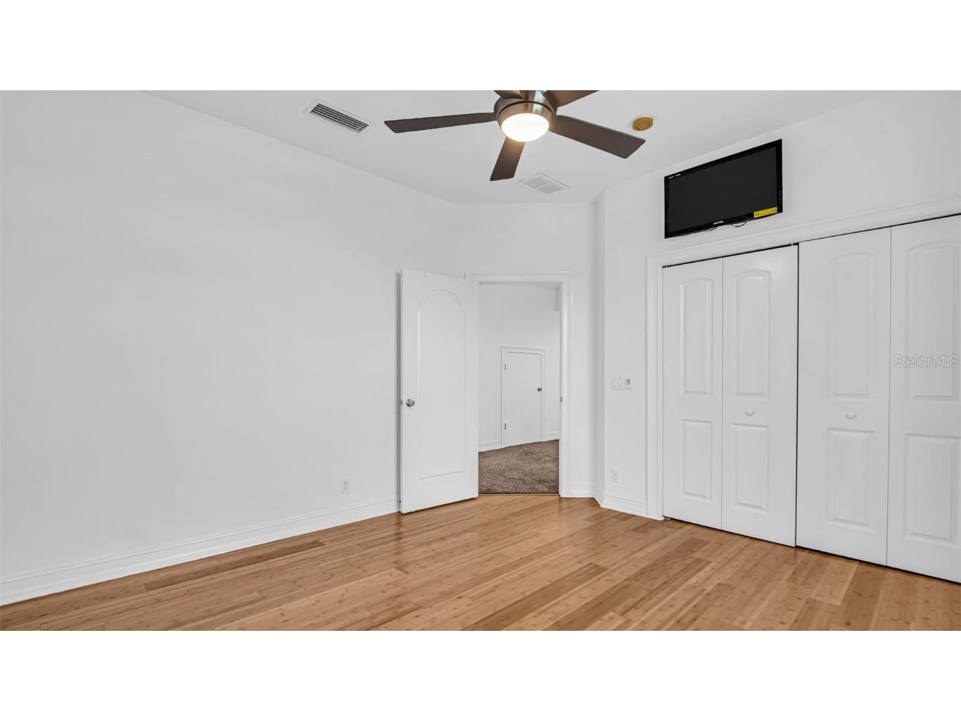 1089 Cordova Boulevard NE Saint Petersburg FL 33704 TB8448784 image34