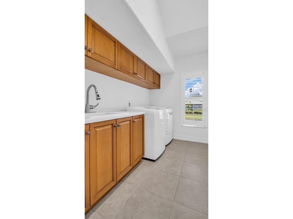 1089 Cordova Boulevard NE Saint Petersburg FL 33704 TB8448784 image36