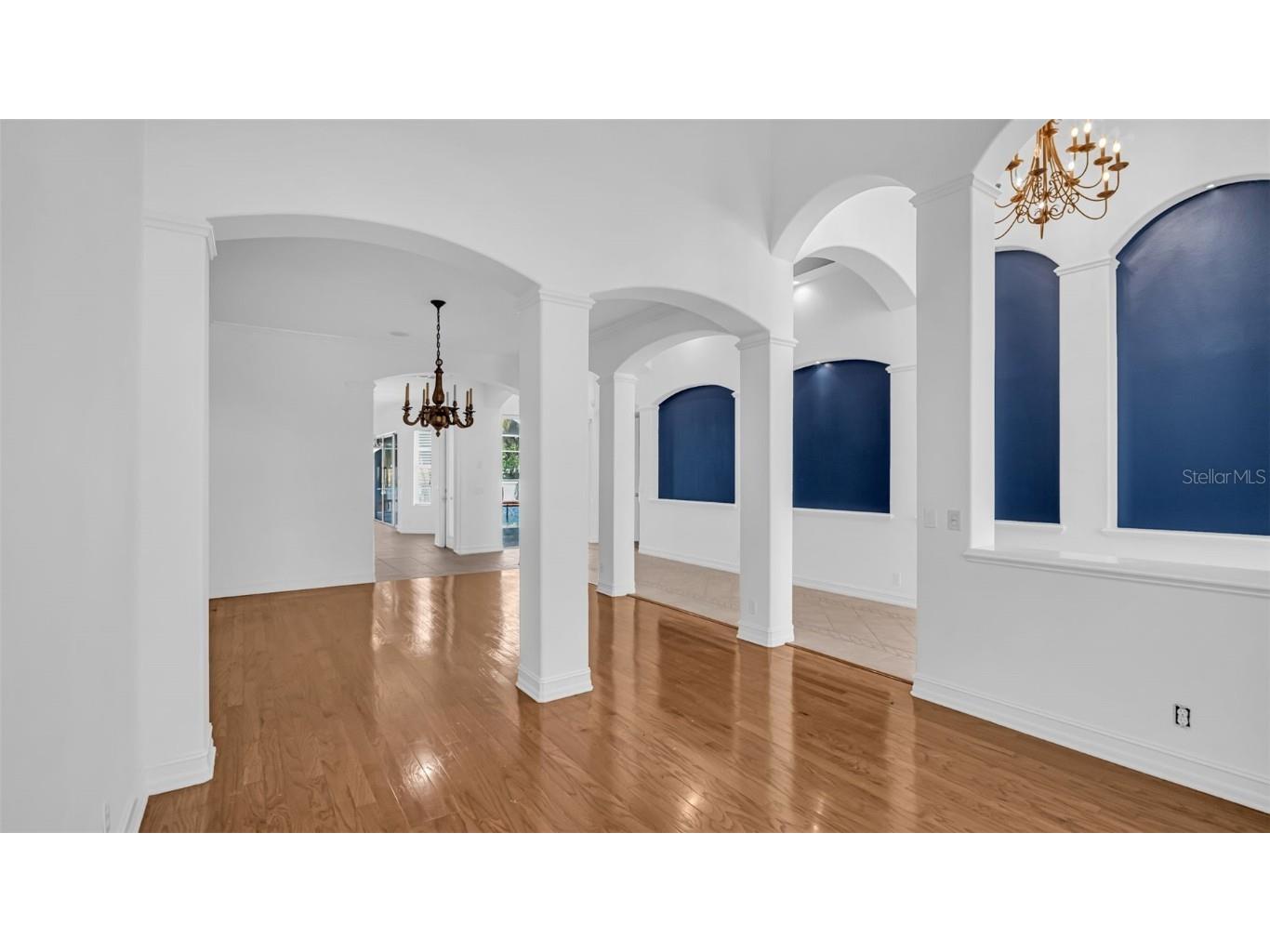 1089 Cordova Boulevard NE Saint Petersburg FL 33704 TB8448784 image5