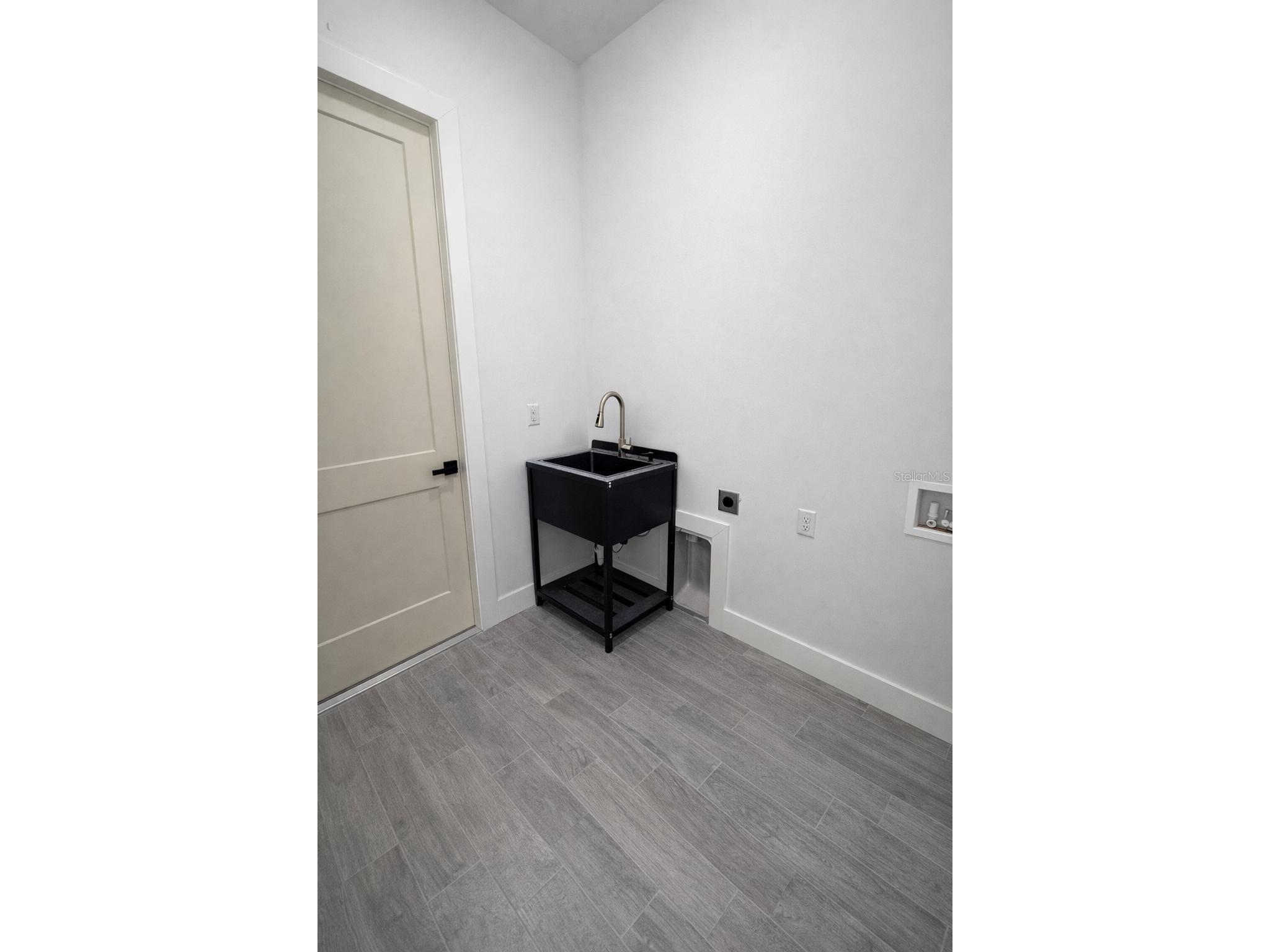 1089 Cornelius Boulevard Port Charlotte FL 33953 O6384140 image11