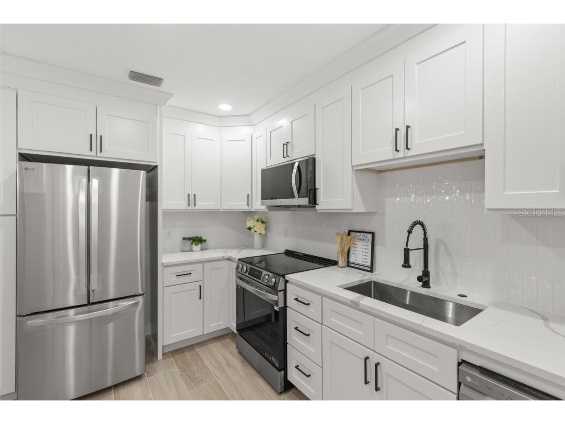 109 13th Street Belleair Beach FL 33786 TB8400103 image15