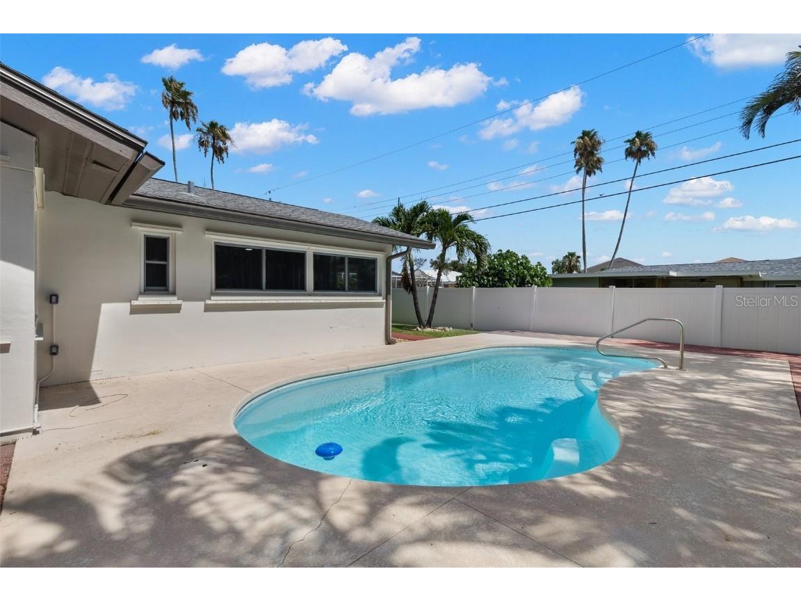 109 13th Street Belleair Beach FL 33786 TB8400103 image33