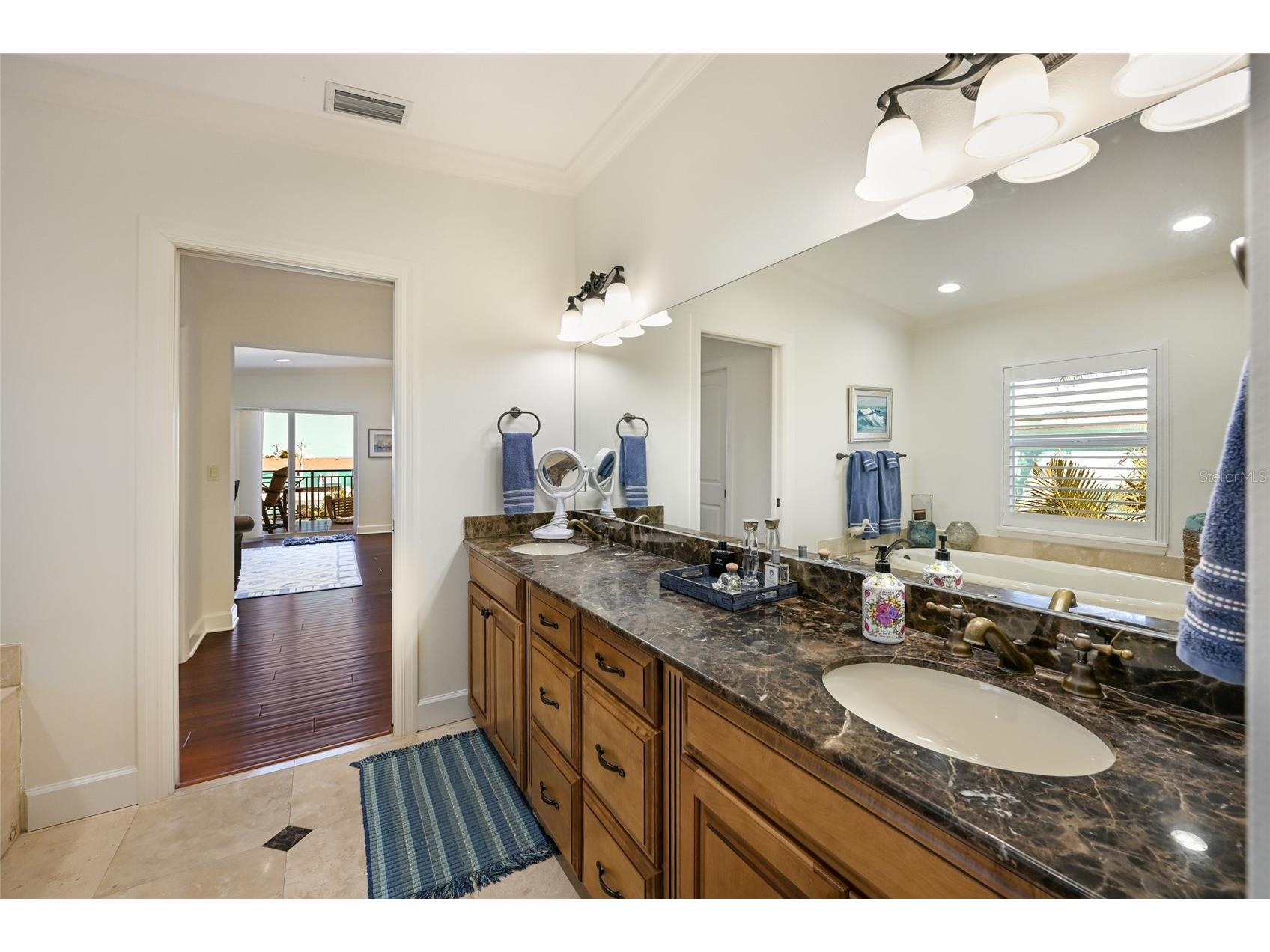 109 6th Street N #A & B Bradenton Beach FL 34217 A4692484 image57