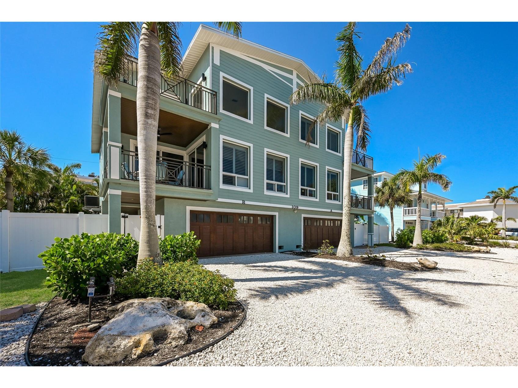 109 6th Street N #A Bradenton Beach FL 34217 A4693625 image1