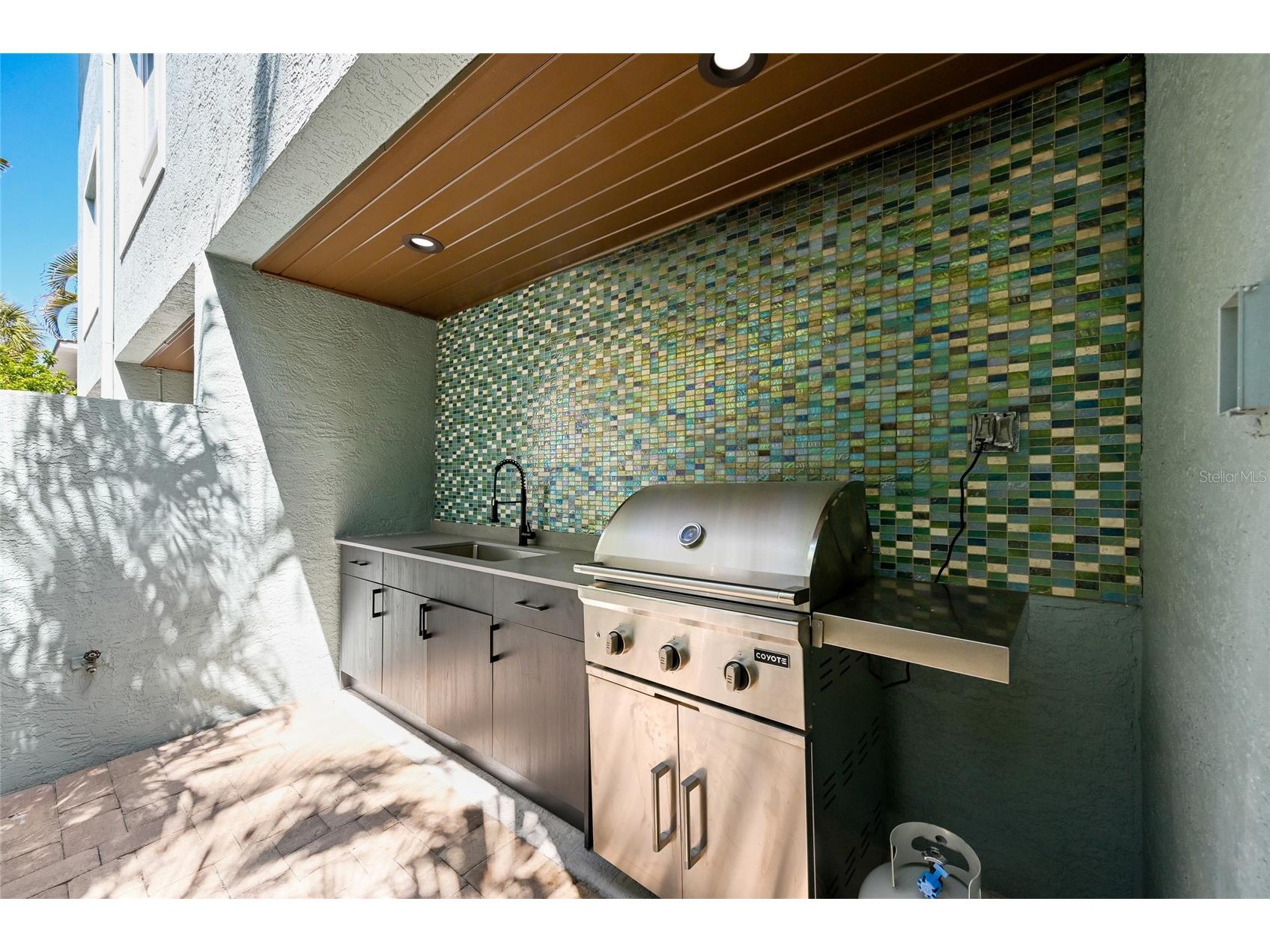 109 6th Street N #B Bradenton Beach FL 34217 A4693629 image35