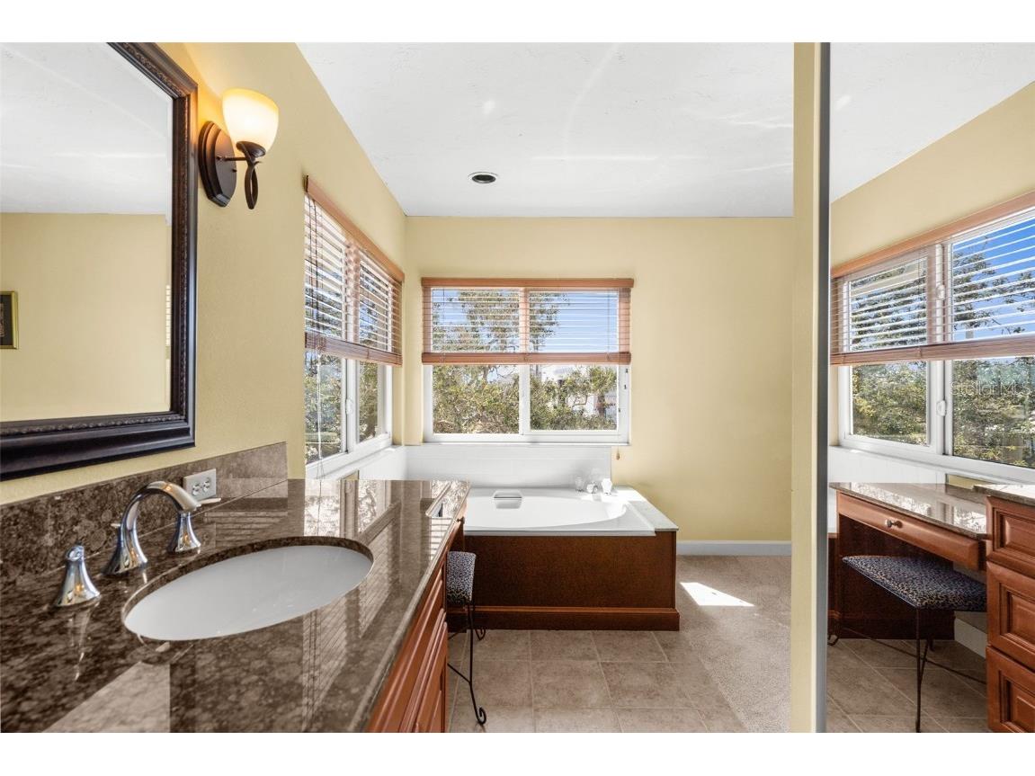 109 Bayshore Road #10 Nokomis FL 34275 - BLACKBURN BAY AKA INTRACOASTAL N6137805 image20