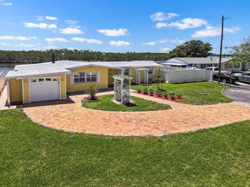 109 Carmelina Street Ruskin FL 33570 - LITTLE MANATEE RIVER TB8366706 image1