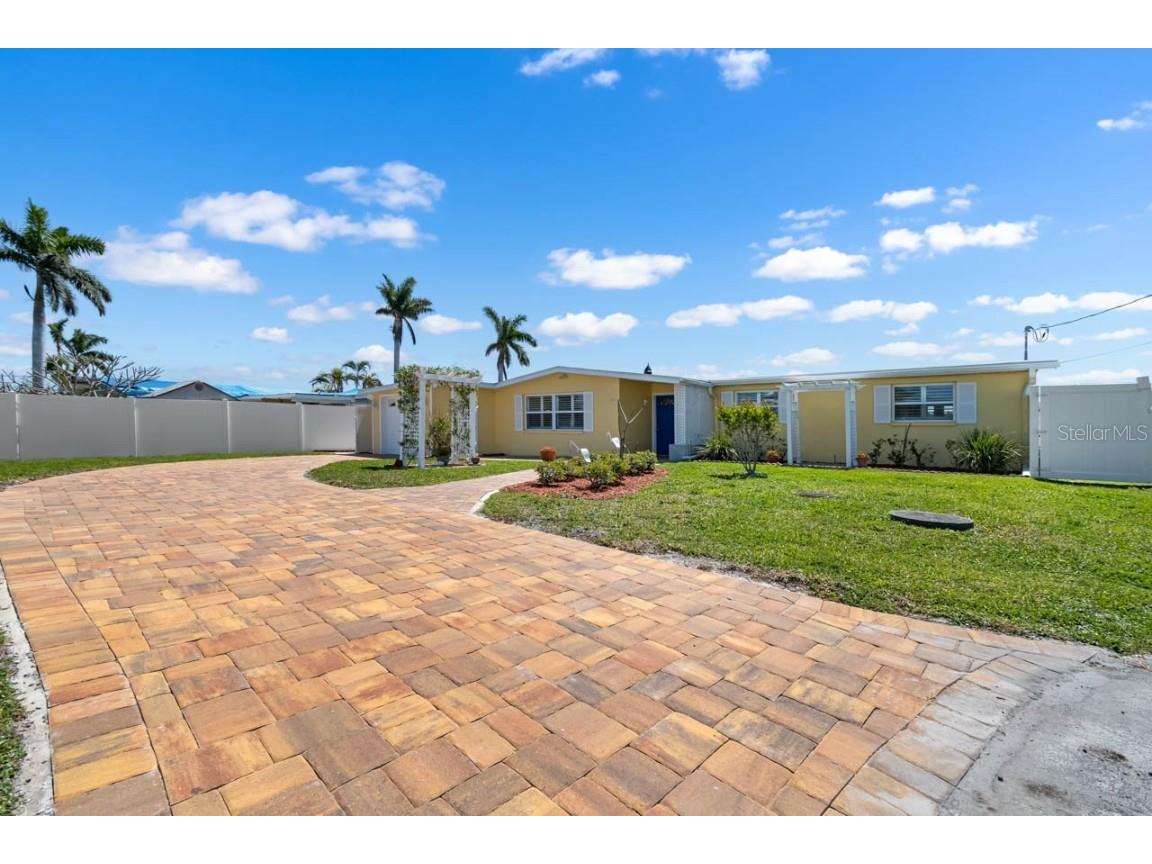 109 Carmelina Street Ruskin FL 33570 - LITTLE MANATEE RIVER TB8366706 image3