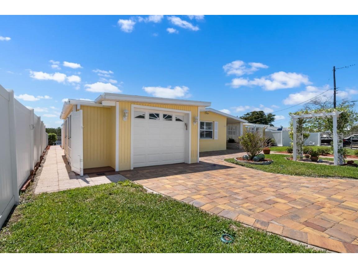 109 Carmelina Street Ruskin FL 33570 - LITTLE MANATEE RIVER TB8366706 image7