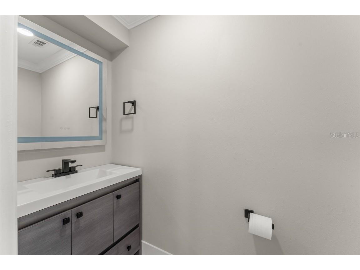 109 E 12th Avenue Windermere FL 34786 - LAKE BESSIE O6368253 image22