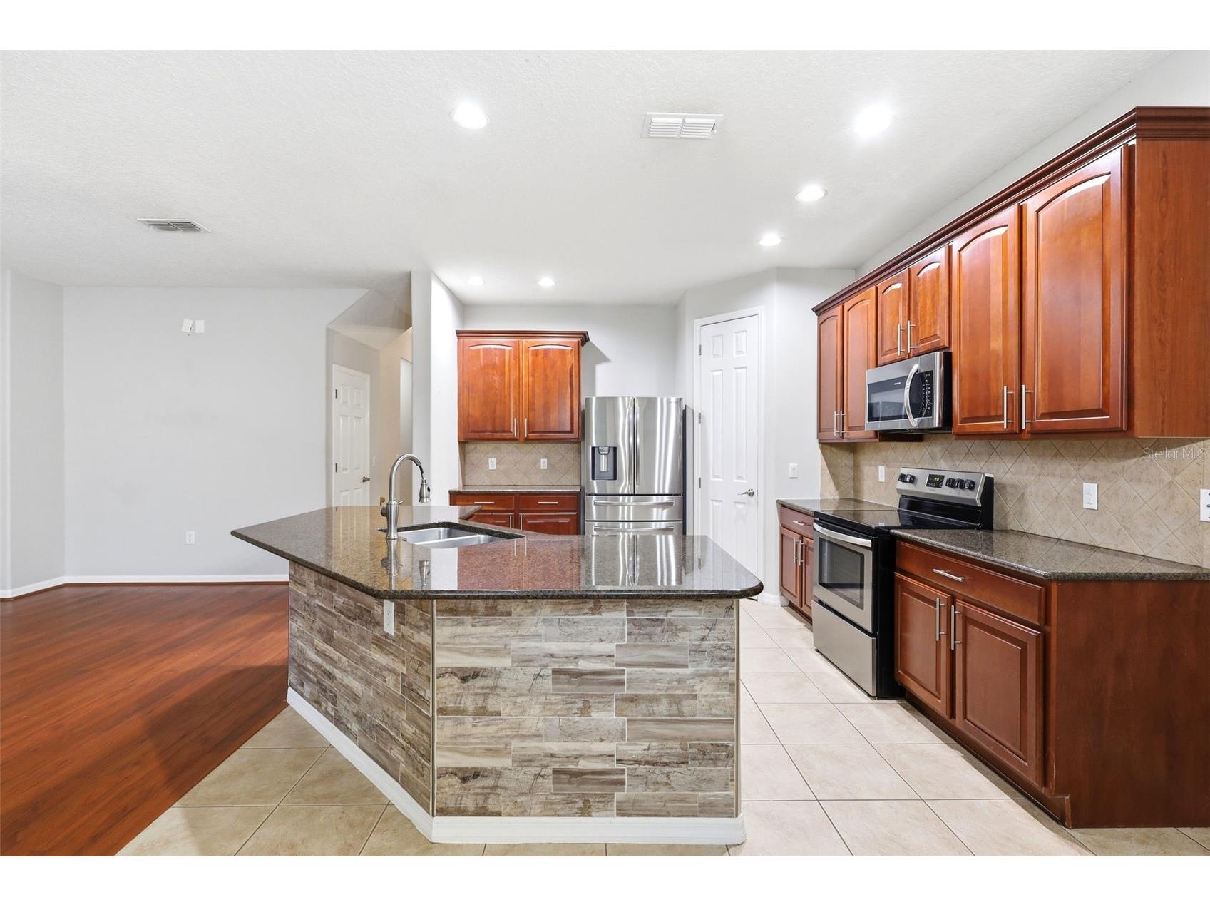 109 Elissar Drive Debary FL 32713 V4949923 image21