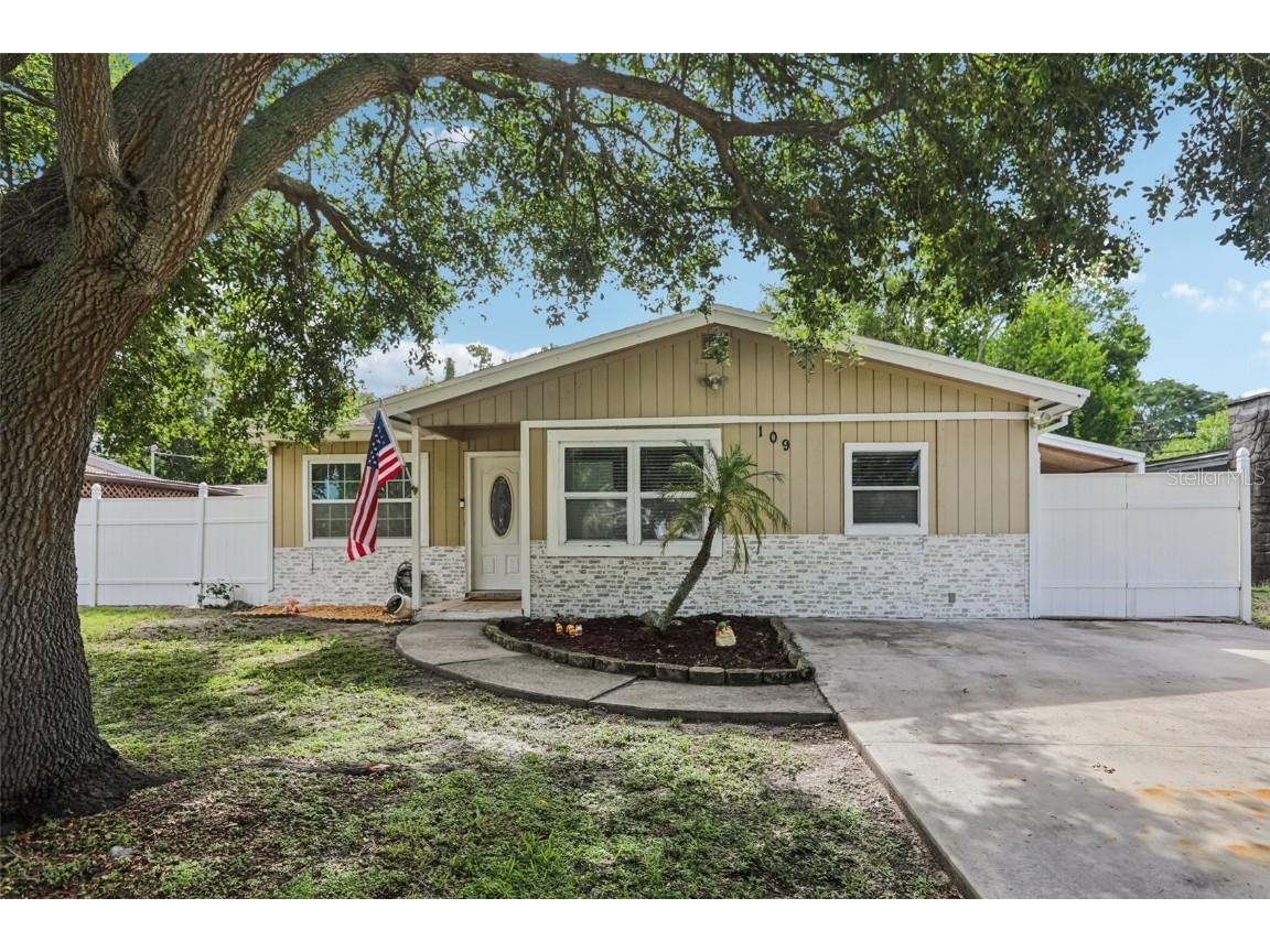 109 Emerald Lane Largo FL 33771 TB8396991 image1