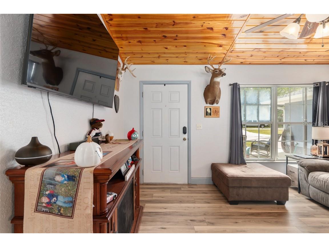 109 Fisher Way Ocklawaha FL 32179 OM710145 image12