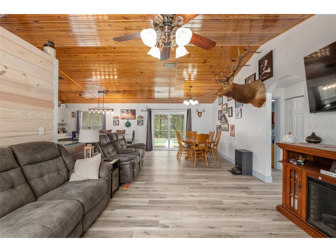 109 Fisher Way Ocklawaha FL 32179 OM710145 image16