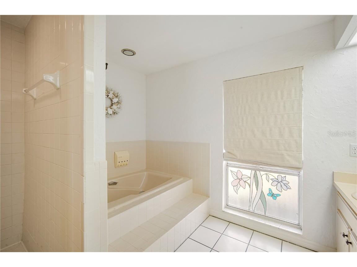 109 Holly Tree Lane Brandon FL 33511 TB8460872 image9