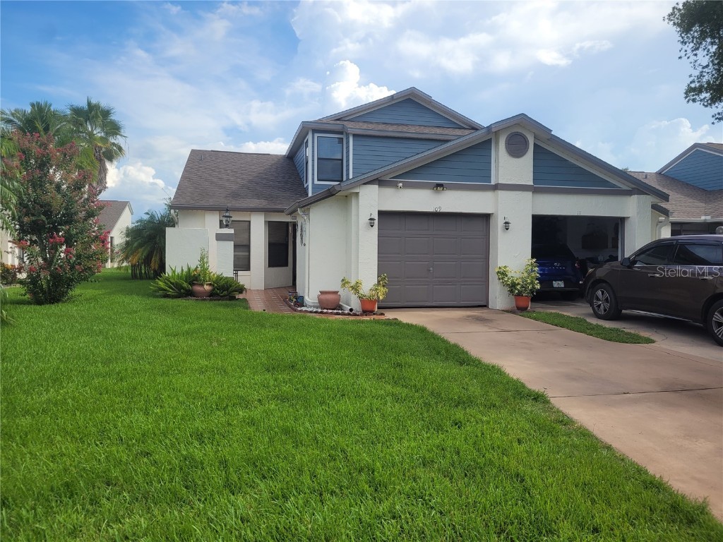 109 Lakepointe Circle Kissimmee FL 34743 S5131305 image1