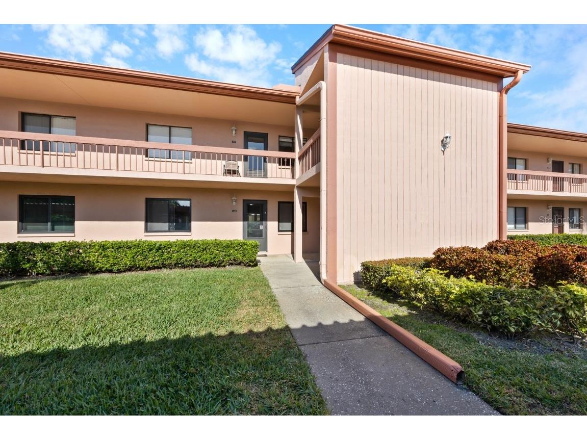 109 Lakeside Court #73 Oldsmar FL 34677 U8229188 image1