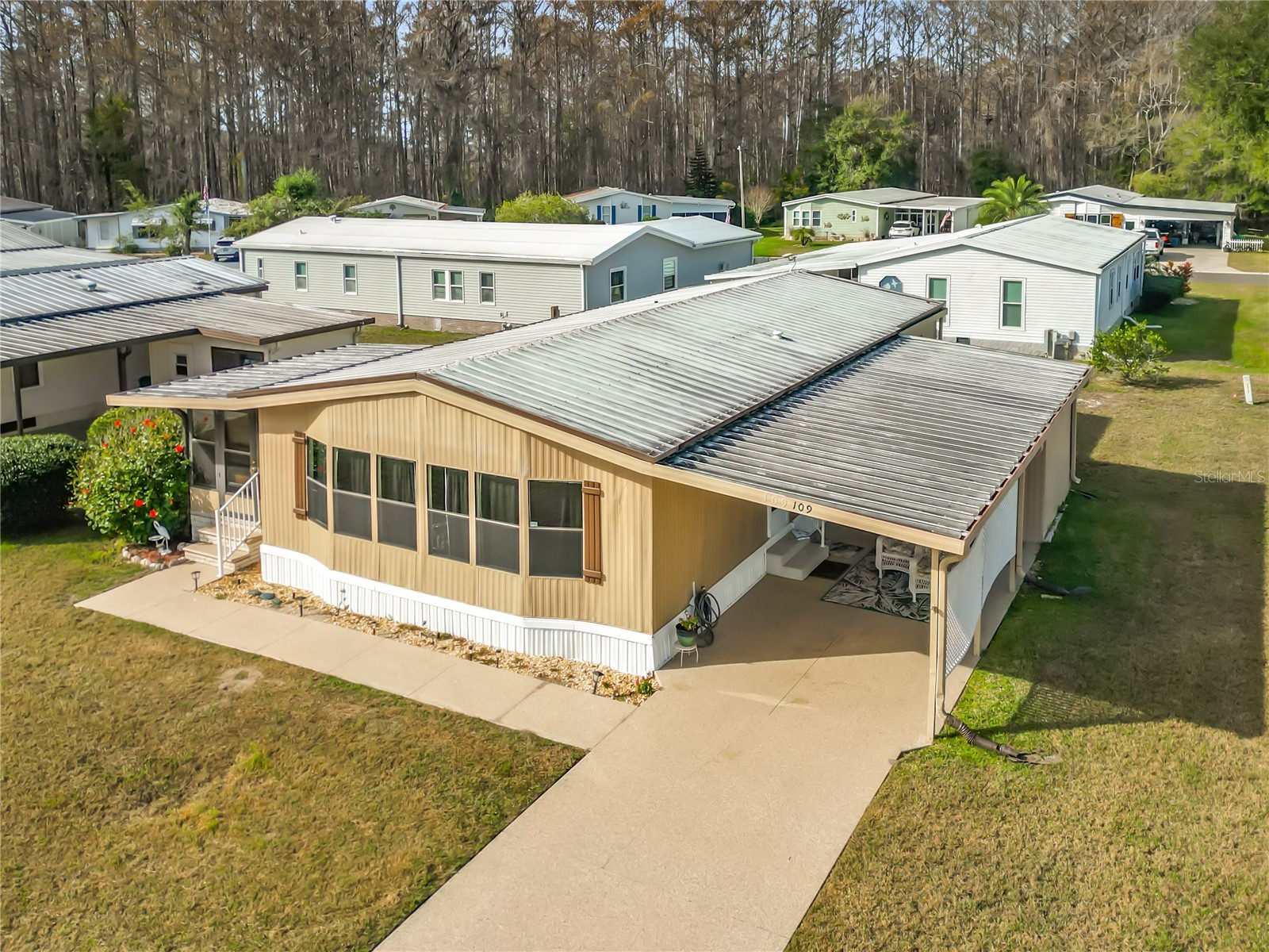 109 Lyonia Lane Wildwood FL 34785 - LAKE OKAHUMPKA N6142370 image1