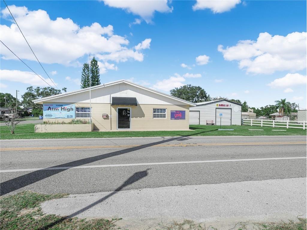 109 N 3rd Street Eagle Lake FL 33839 P4937338 image1
