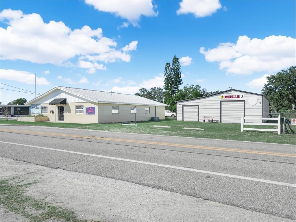 109 N 3rd Street Eagle Lake FL 33839 P4937338 image2