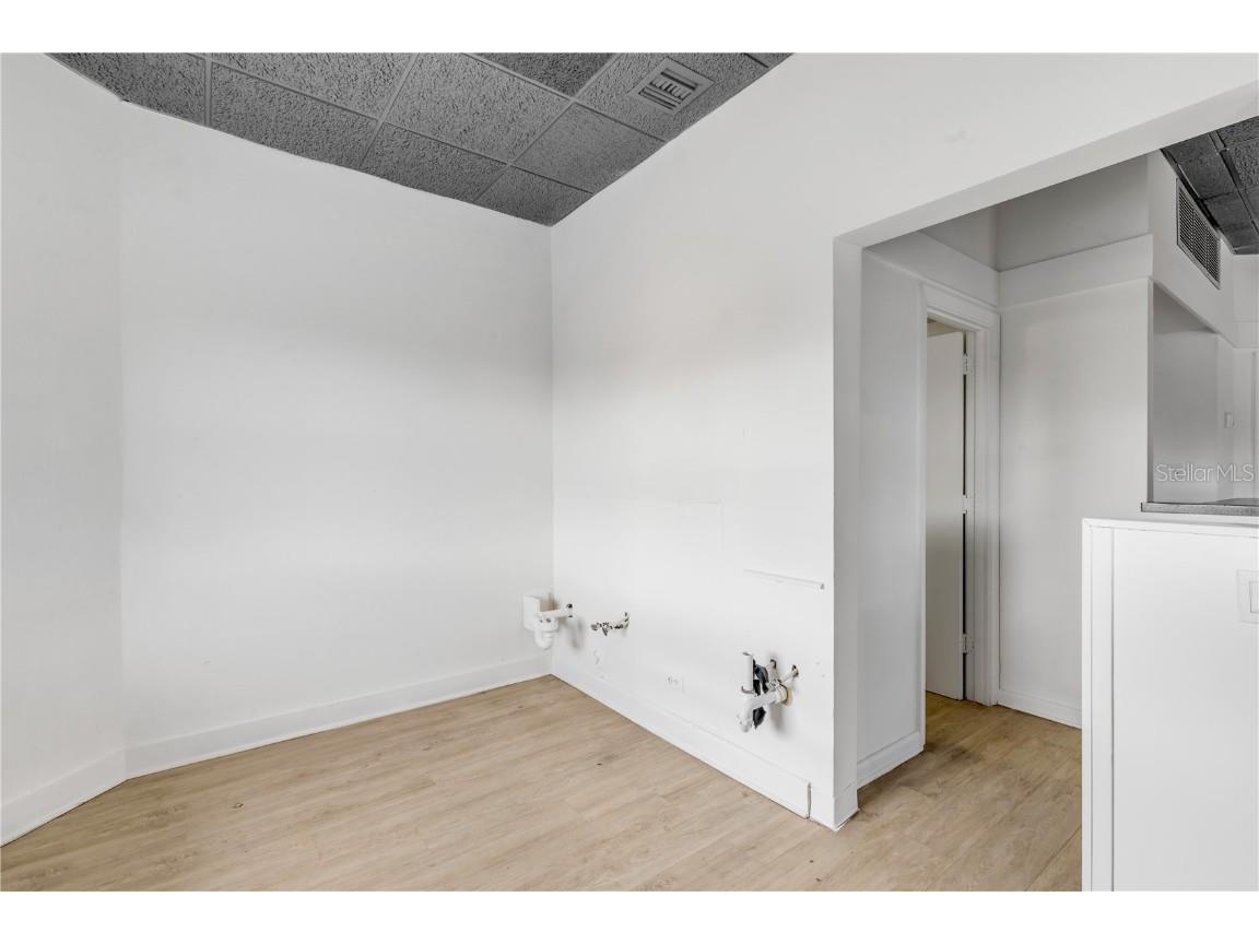 109 N Causeway New Smyrna Beach FL 32169 NS1086820 image40