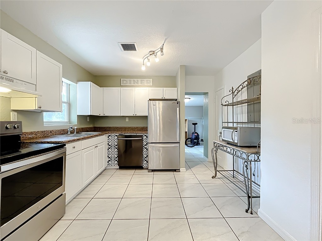 109 N Oakland Street Leesburg FL 34748 O6348065 image10