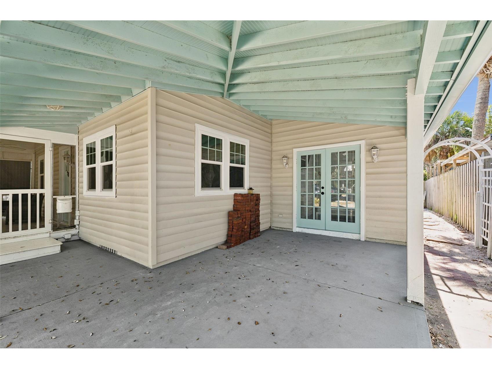 109 N Peninsula Avenue New Smyrna Beach FL 32169 O6405898 image3