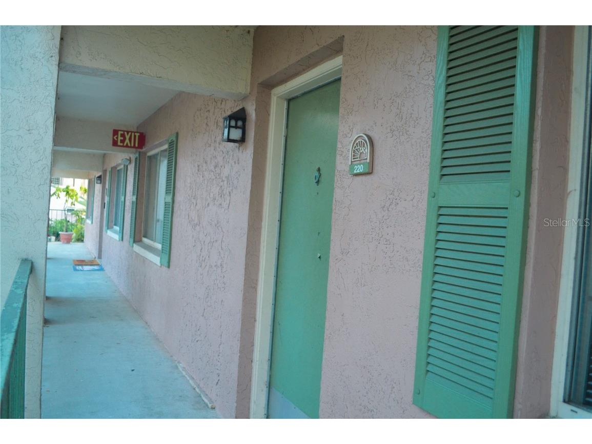 109 Oyster Bay Circle #220 Altamonte Springs FL 32701 O6092941 image1