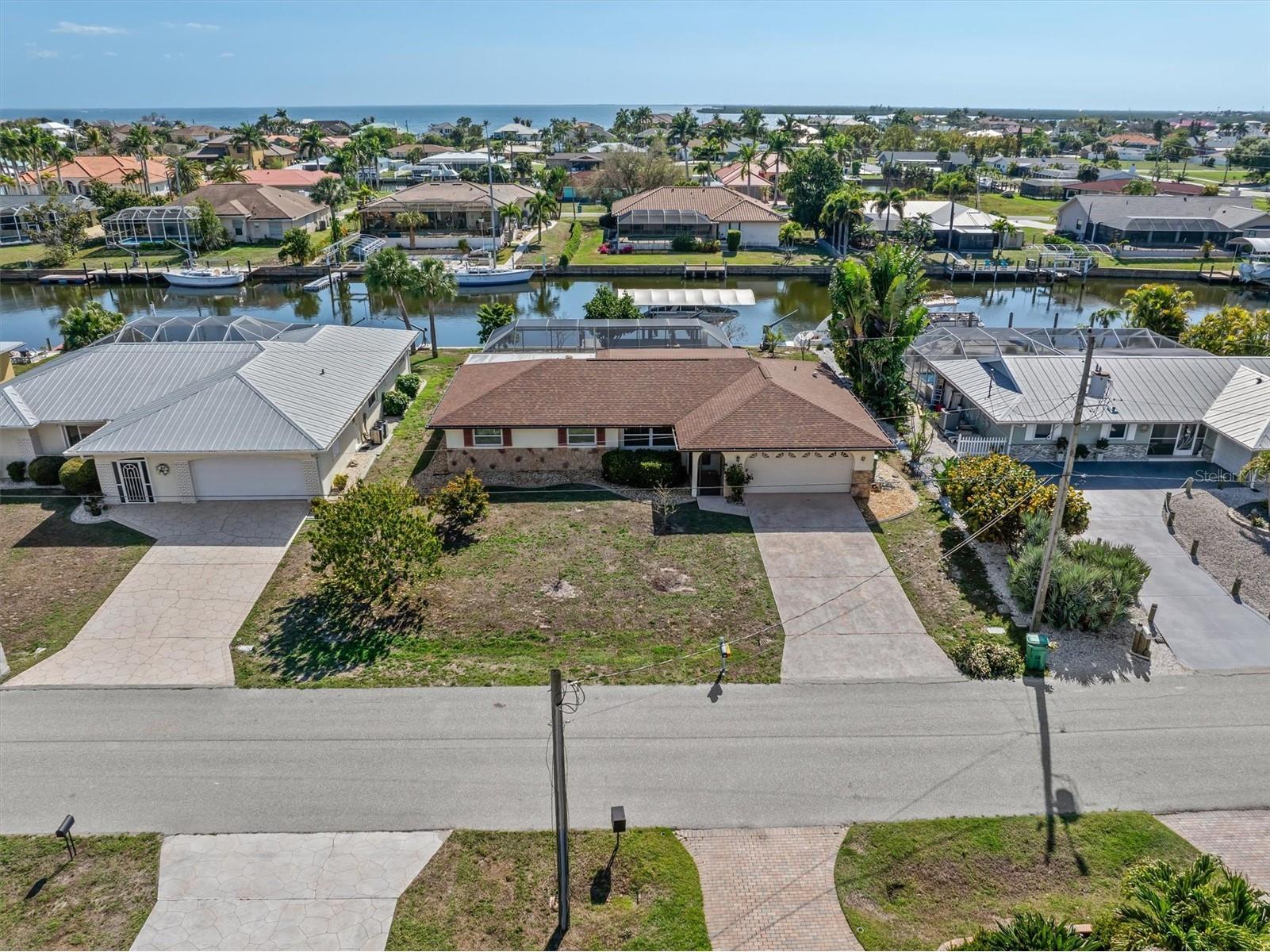 109 Peckham Street SE Port Charlotte FL 33952 - SEAWARD WATERWAY C7523183 image1