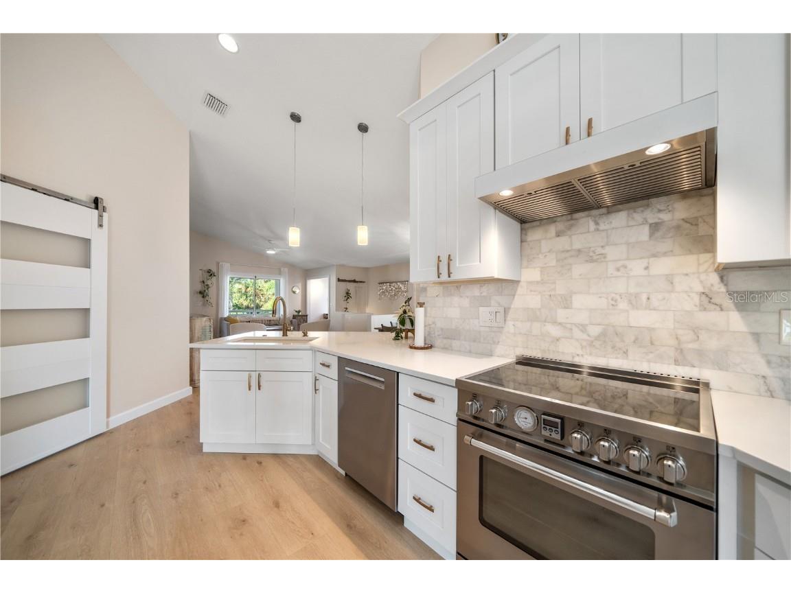 109 Peterson Lane Palm Harbor FL 34683 TB8433431 image16