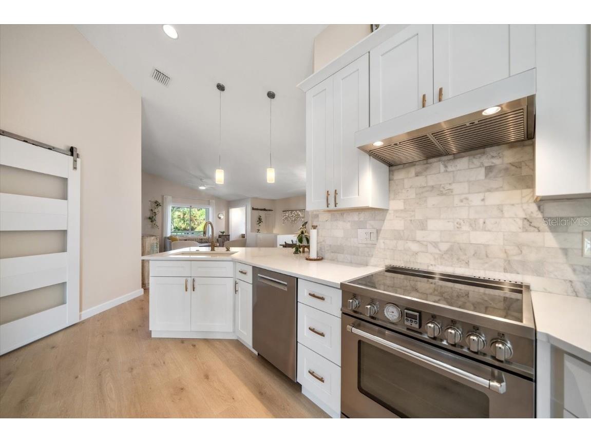 109 Peterson Lane Palm Harbor FL 34683 TB8452763 image22