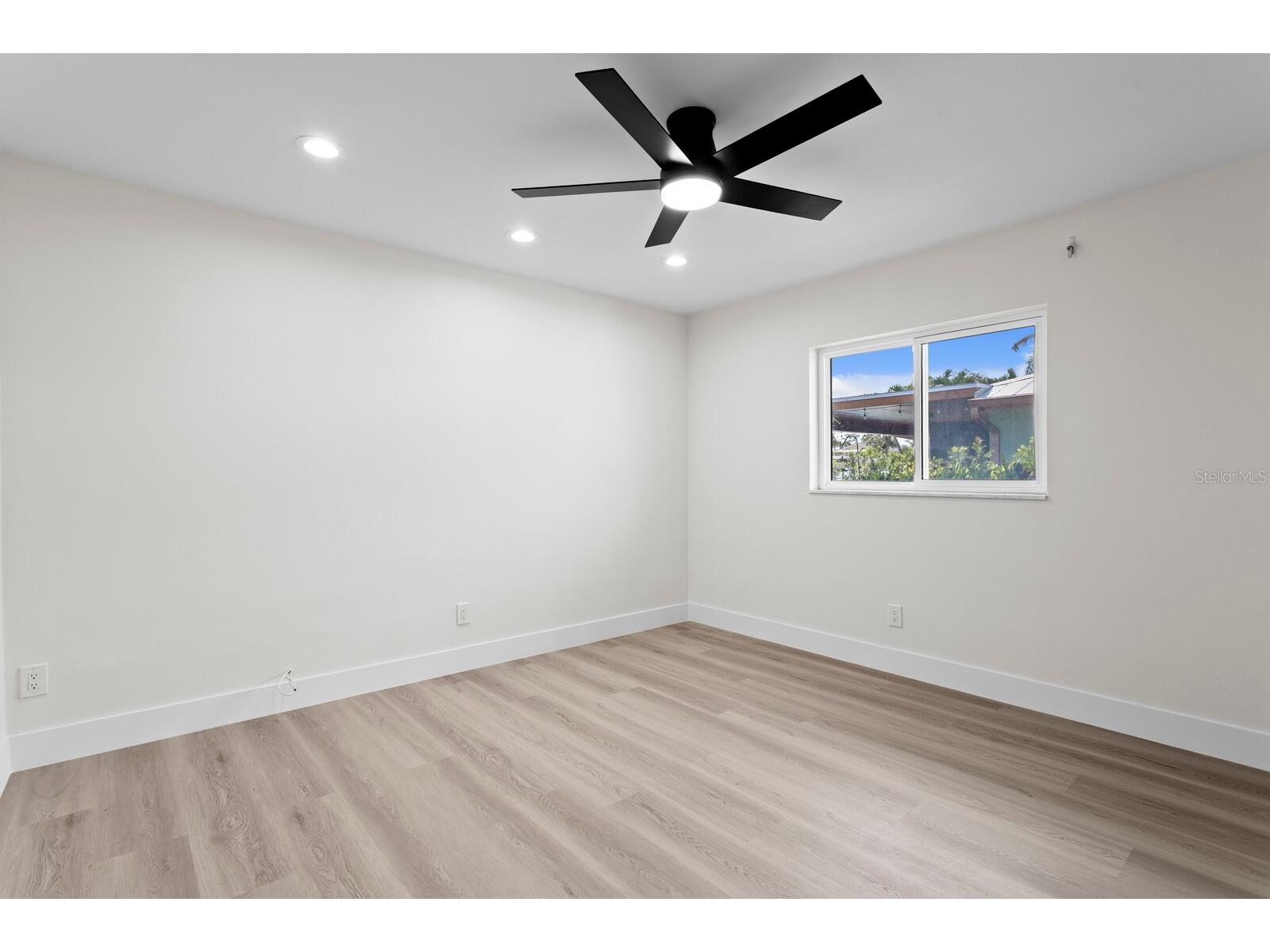 109 Poinciana Lane Largo FL 33770 TB8491593 image25