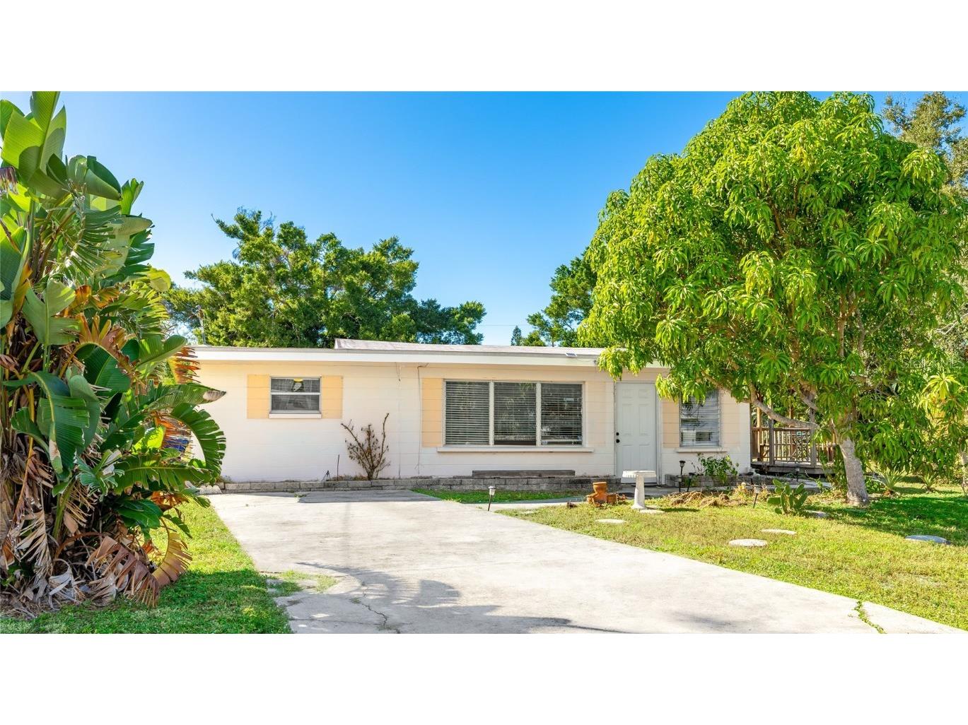 109 Ravenna Street N Nokomis FL 34275 A4669561 image1