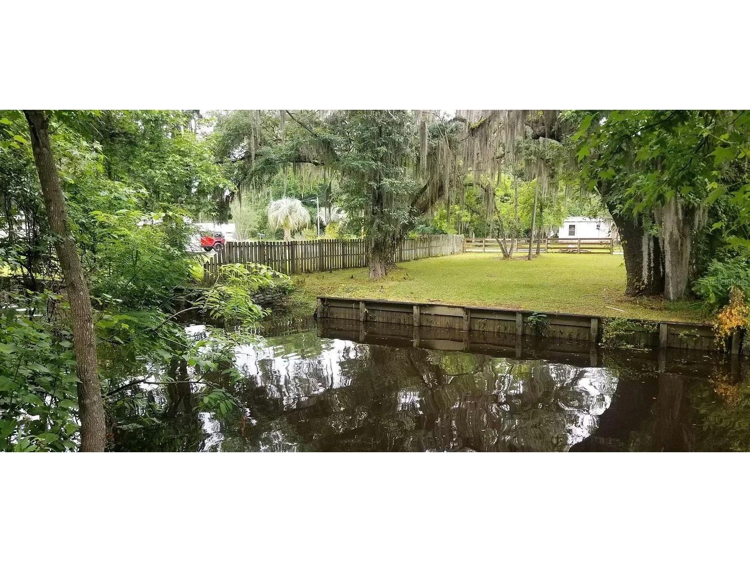 109 Retreat Lane Palatka FL 32177 - ST. JOHNS RIVER P4924145 image1