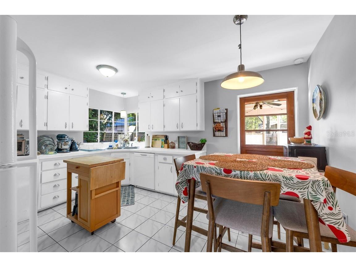 109 S Brown Avenue Orlando FL 32801 - LAKE LAWSONA O6368294 image9