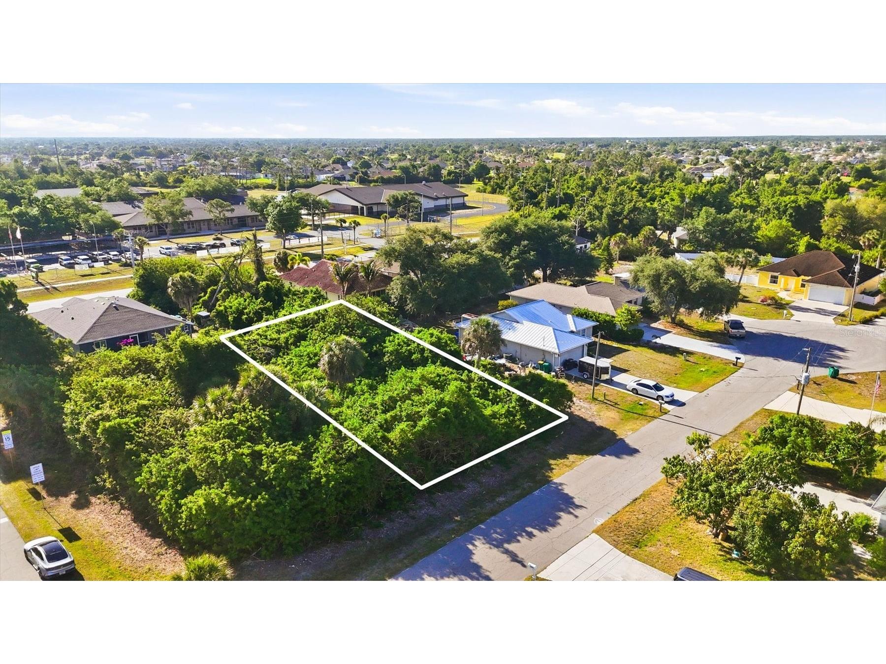 109 Sidney Court Rotonda West FL 33947 D6147250 image1