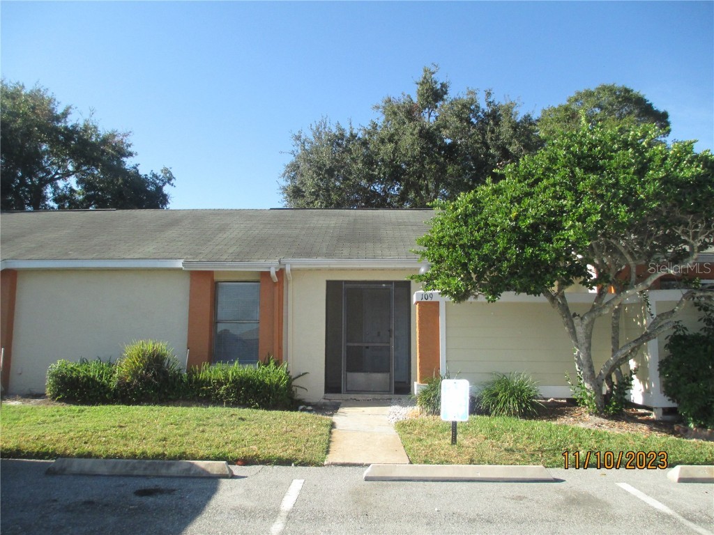 109 Silver Park Circle Kissimmee FL 34743 S5094722 image1