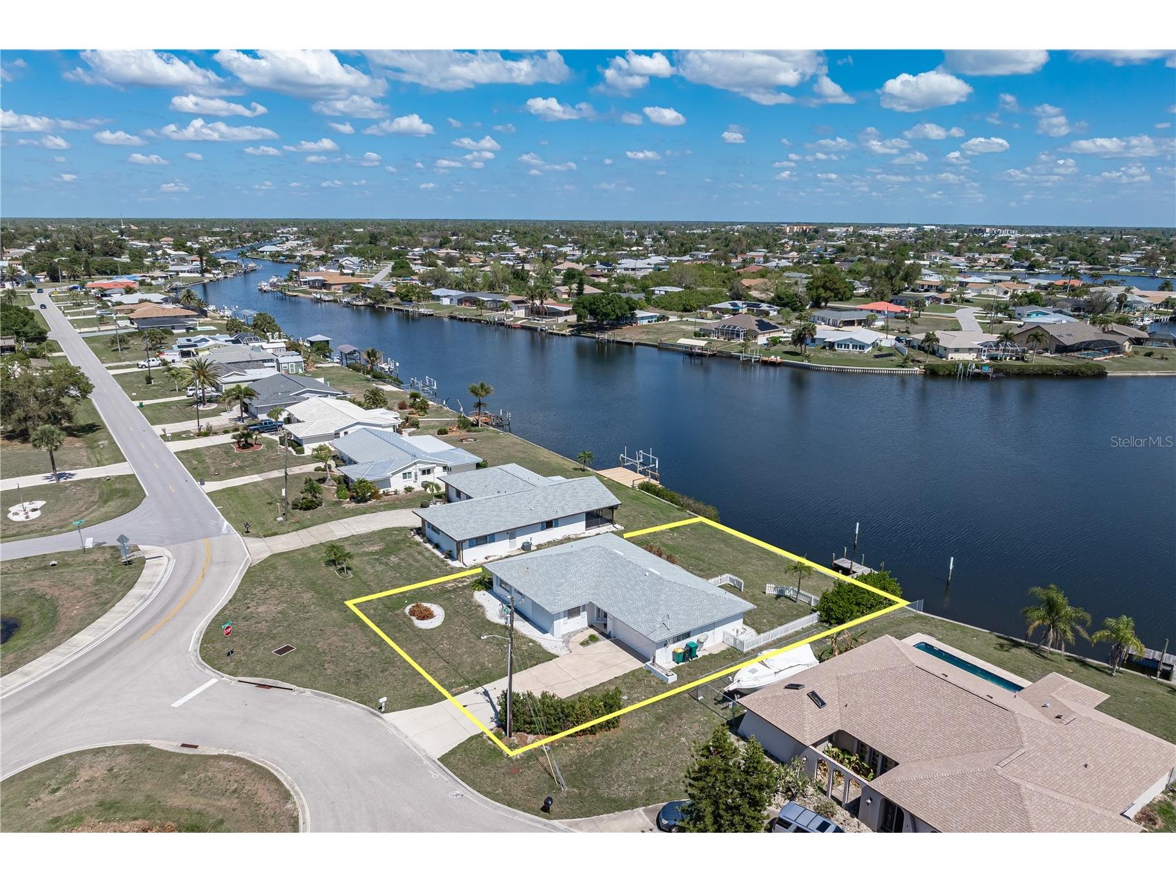 109 W Tarpon Boulevard NW Port Charlotte FL 33952 - TARPON WATERWAY C7523358 image12