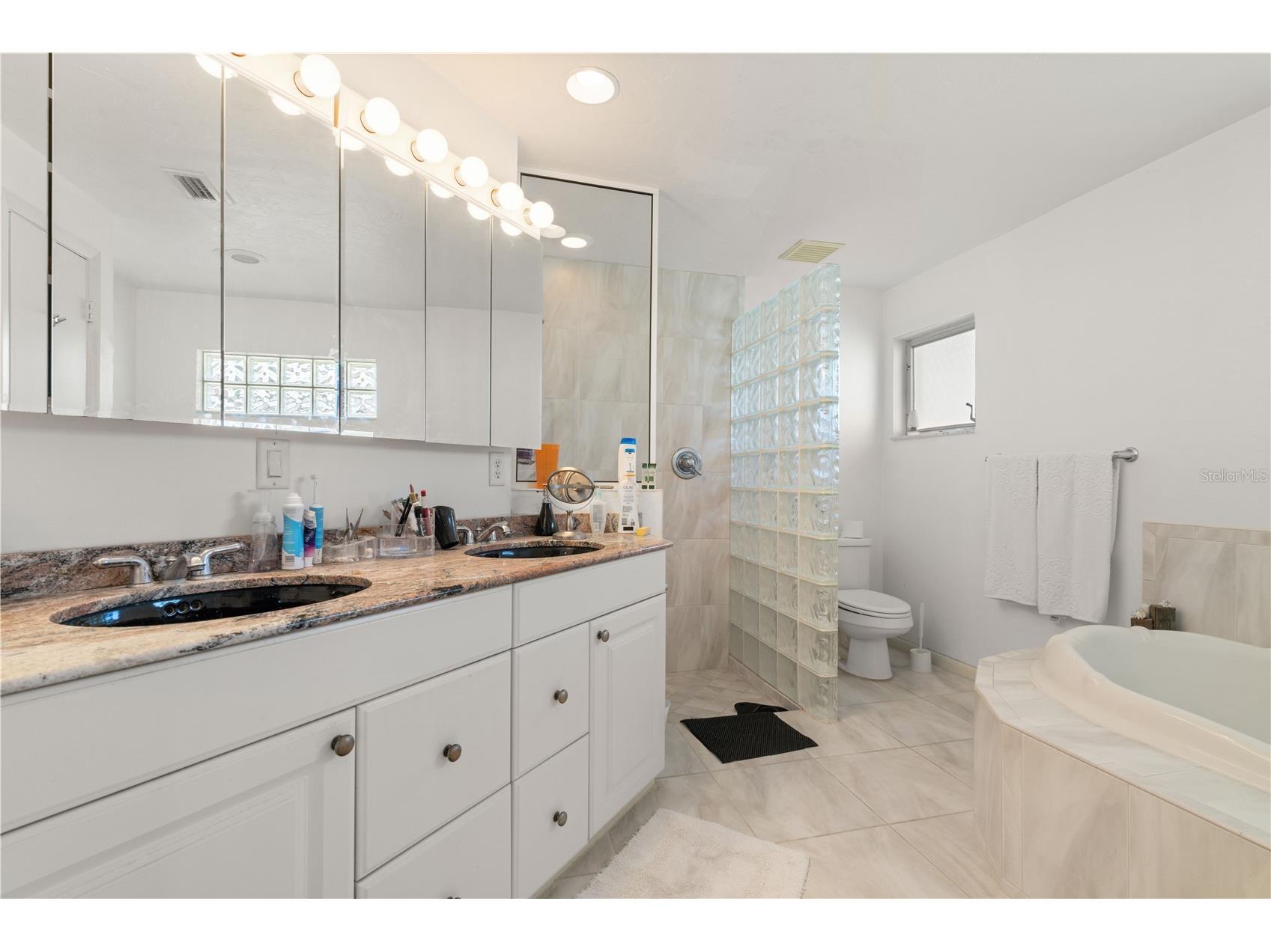 109 W Tarpon Boulevard NW Port Charlotte FL 33952 - TARPON WATERWAY C7523358 image32
