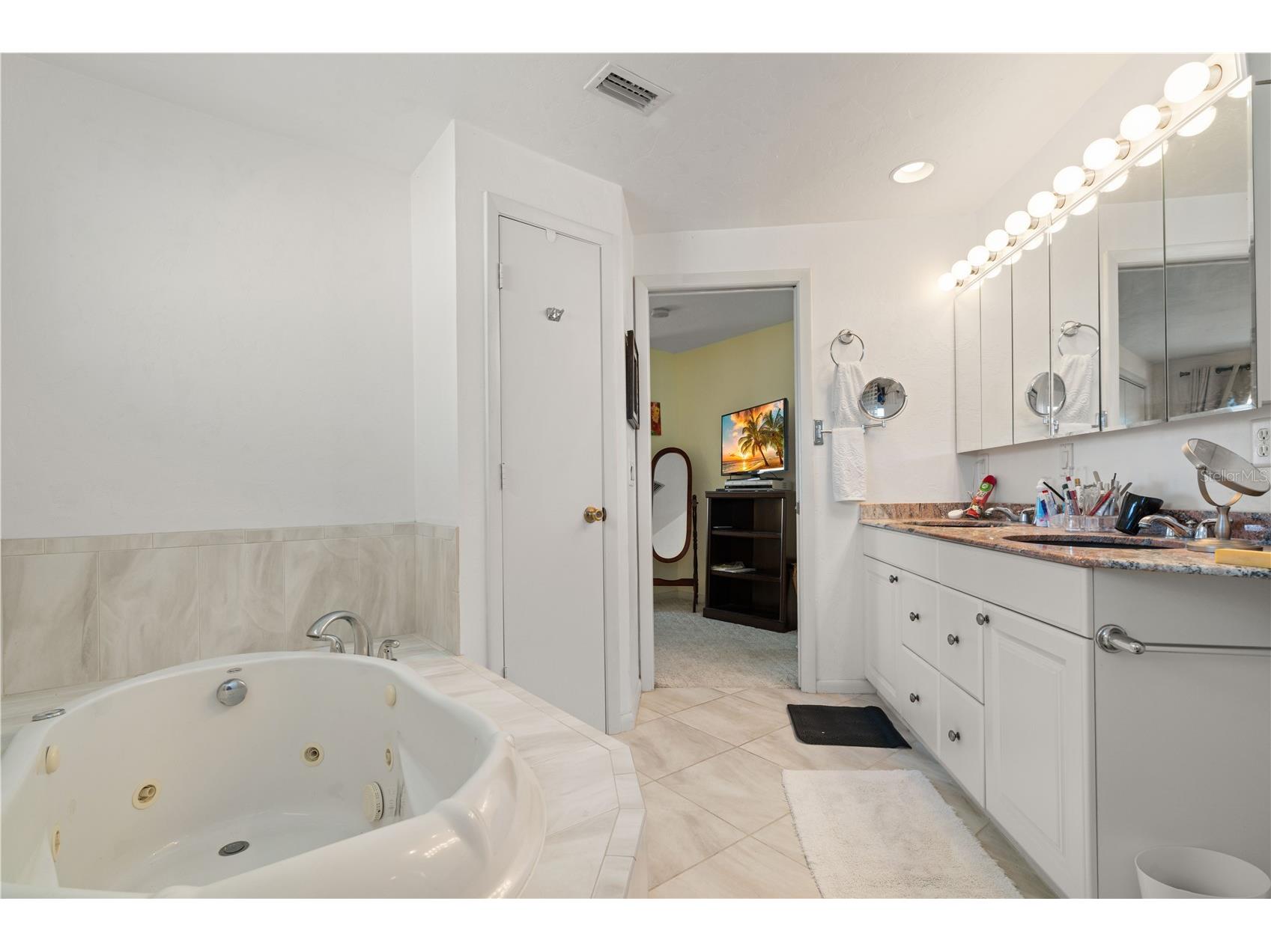 109 W Tarpon Boulevard NW Port Charlotte FL 33952 - TARPON WATERWAY C7523358 image33