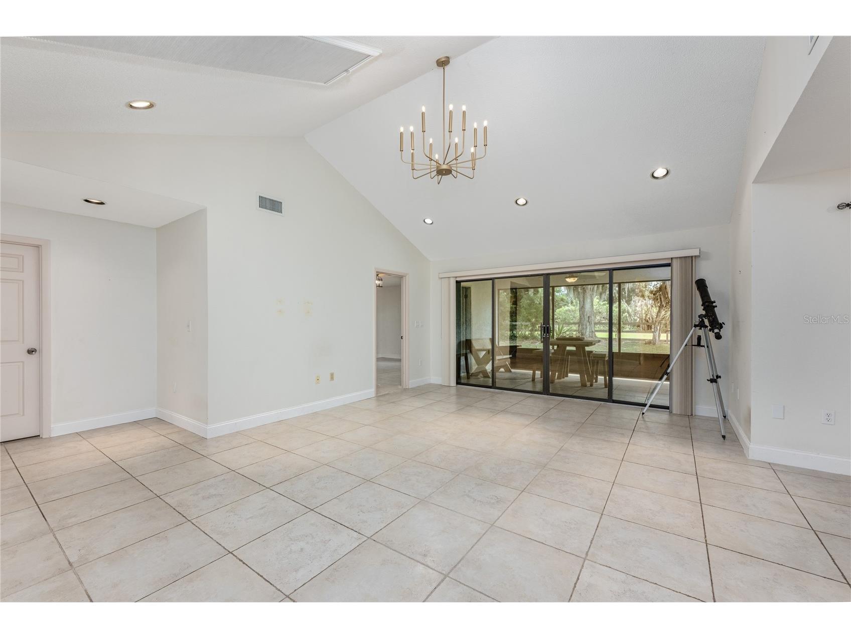 109 Waterwood Drive Yalaha FL 34797 - LAKE HARRIS CHAIN OF LAKES G5111380 image6