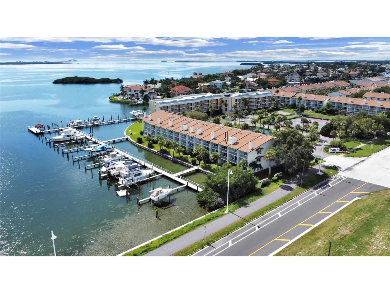 109 Yacht Club Lane Tierra Verde FL 33715 U8176369 image1